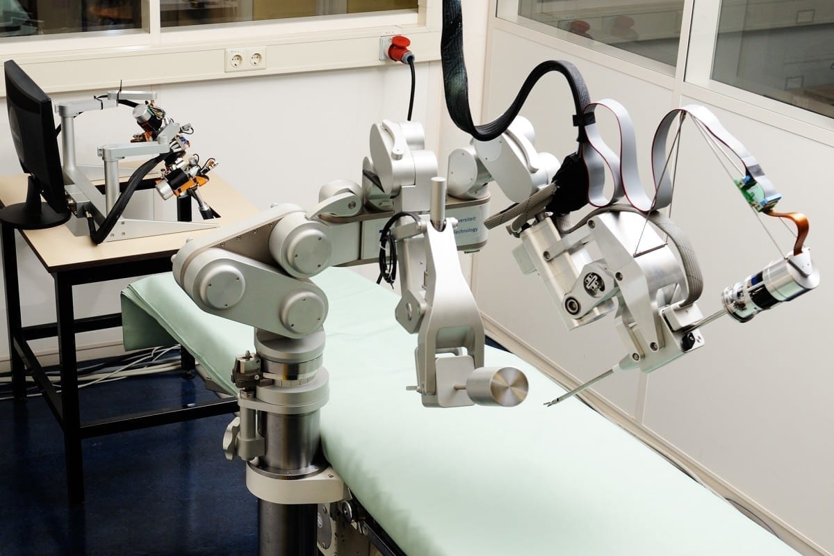 Surgical robot provides tactile feedback to users