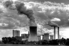 Scrubbing CO2 and sulfur from power plant emissions