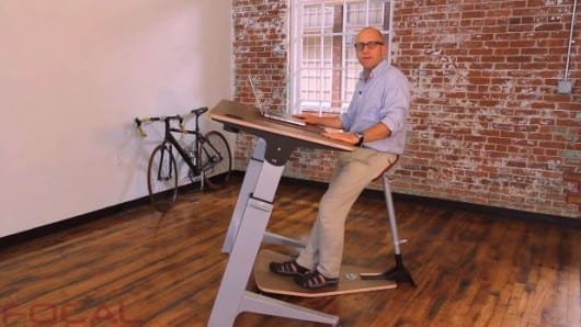 Focal Locus workstation splits the difference between sitting and standing