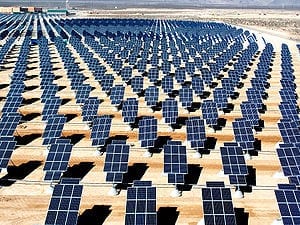 As Solar Power Grows, Dispute Flares Over U.S. Utility Bills