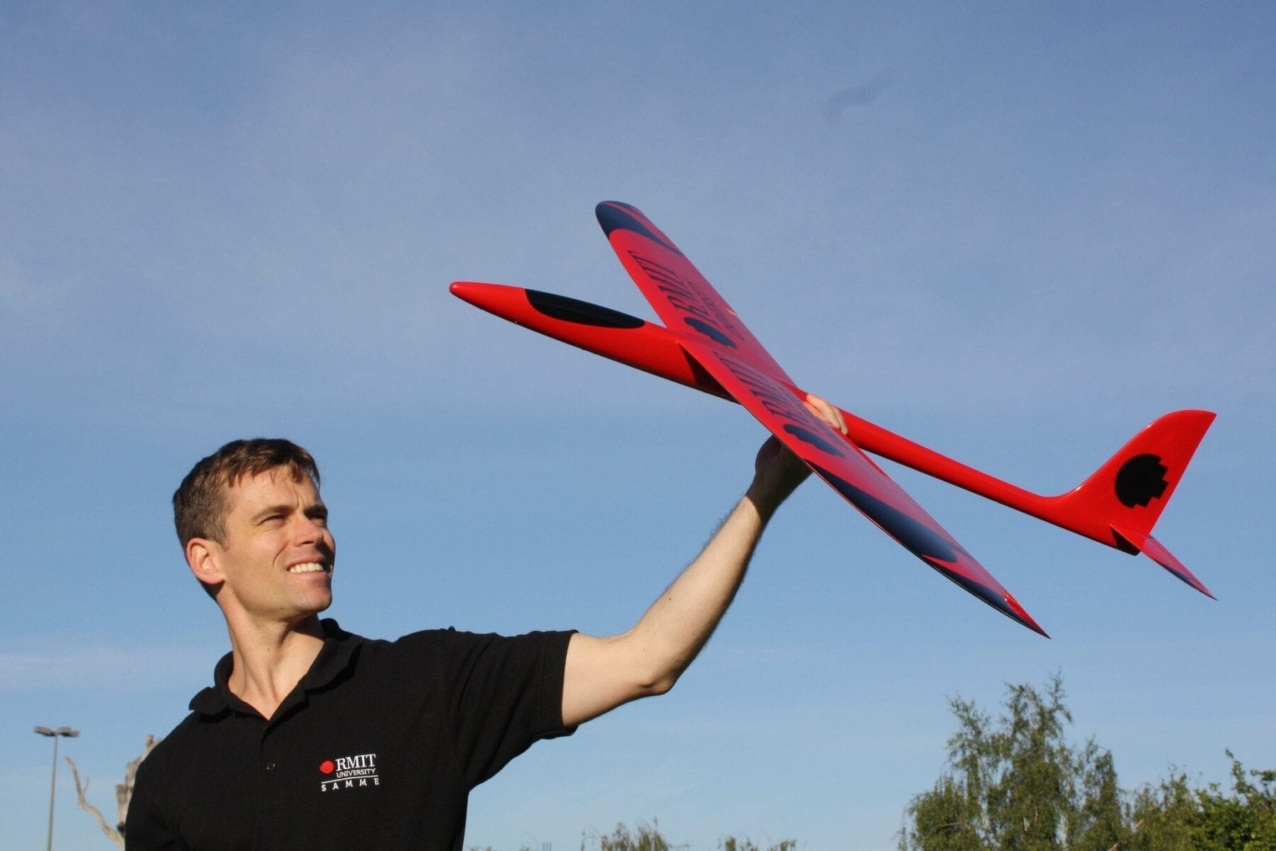 Bio-inspired unmanned aircraft capable of soaring like birds
