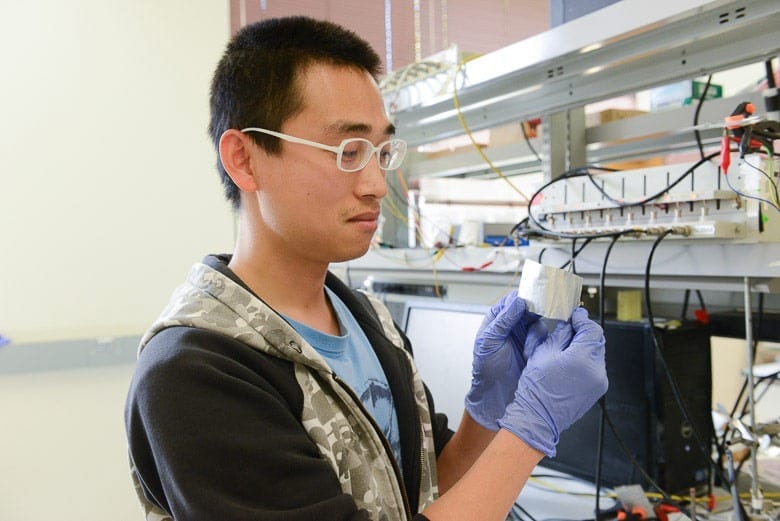 Aluminum battery from Stanford offers safe alternative to conventional batteries