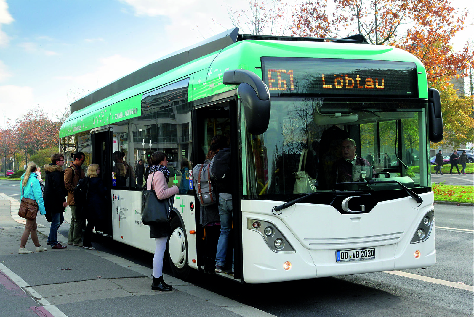 Fast charging electric bus does overtime
