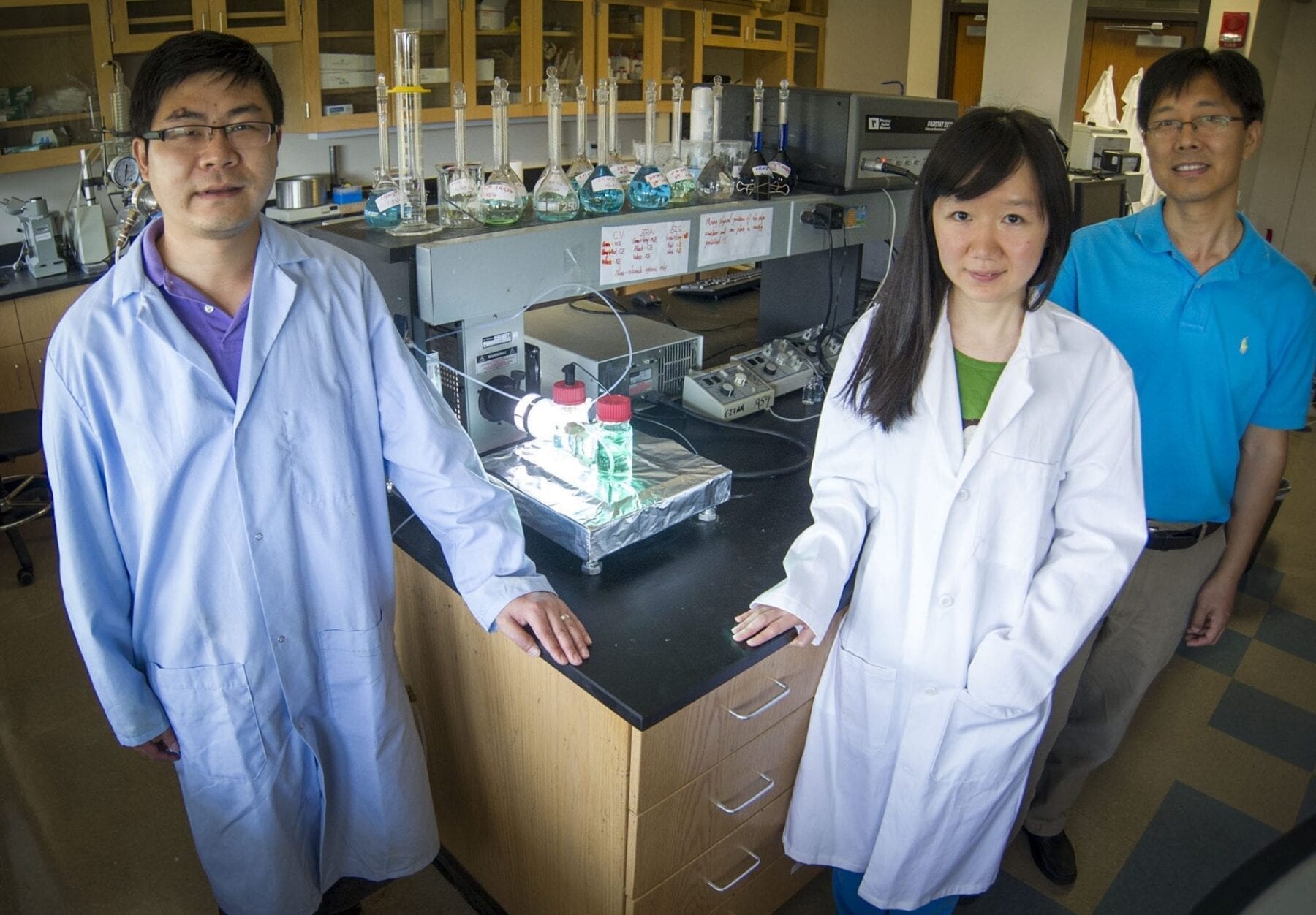 Team develops new storage cell for solar energy storage AND nighttime conversion