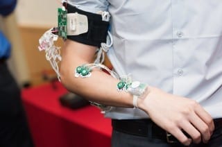 A smart device that translates sign language while being worn on the wrist