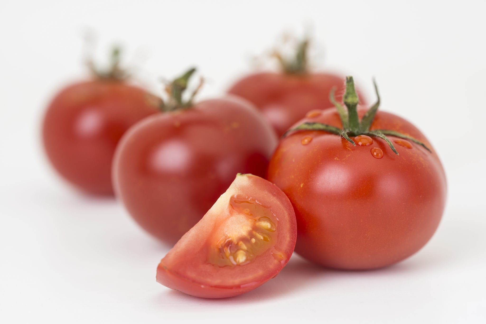 Scientists produce beneficial natural compounds in tomato