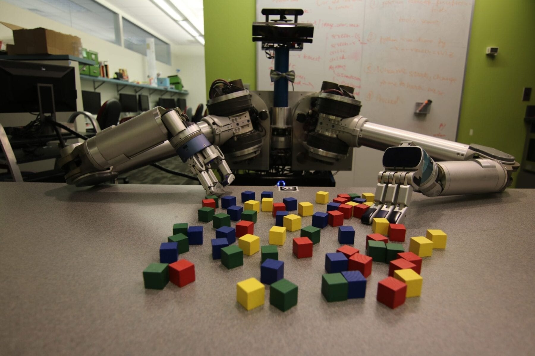 Robots Get Creative To Cut Through Clutter