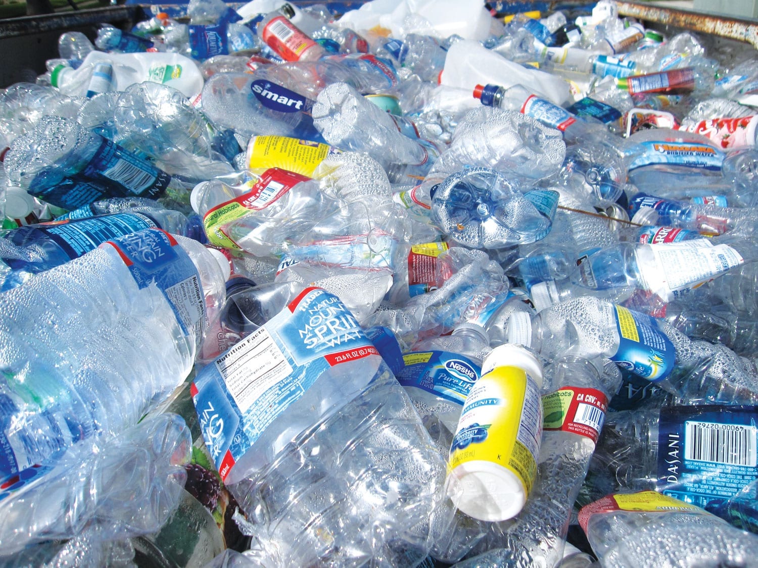 Chemists find new way to recycle plastic waste into fuel