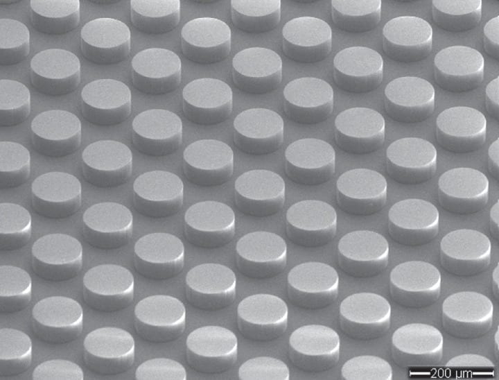 World's first electromagnetic metamaterial made without any metal