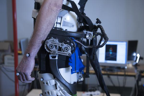 The first smart exoskeleton that recognizes the loss of balance – and prevents falling