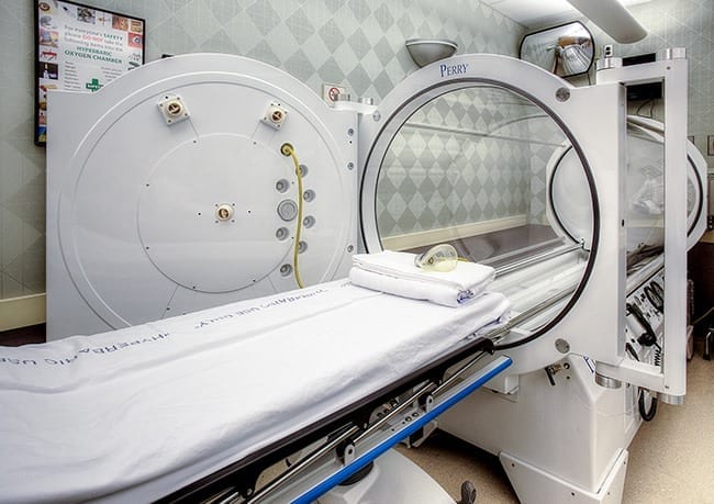 Alzheimer's disease symptoms may be alleviated by hyperbaric oxygen therapy