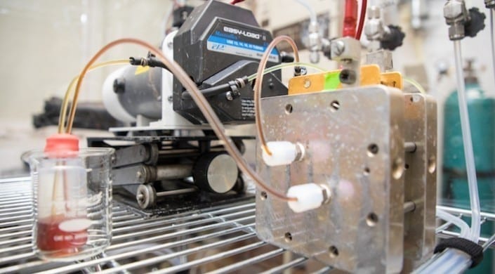 The longest-lasting high-performance organic flow battery to date