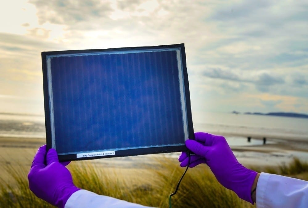 A perovskite solar module the size of an A4 sheet of paper using simple and inexpensive printing techniques