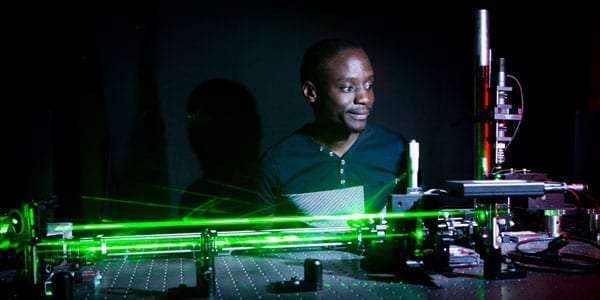 A new device for manipulating and moving tiny objects with light