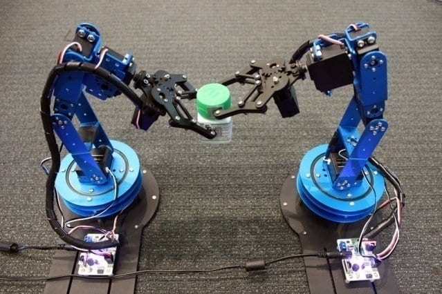 RFID tags help robots track moving objects with unprecedented precision
