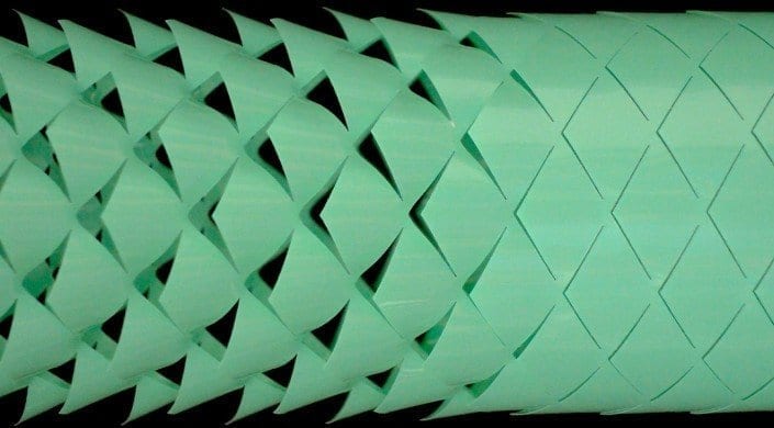 A new and improved snake-inspired soft robot uses programmable kirigami metamaterials