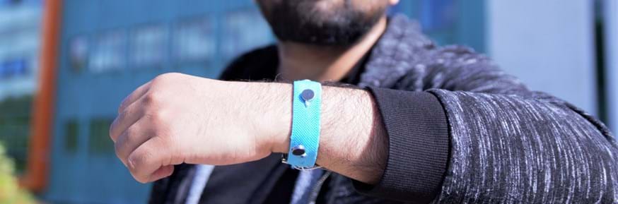 Real-time insight into wearers’ emotions provided by new smart materials