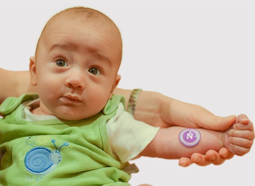 New wearable device changes color to detect early disease marker in newborns’ sweat