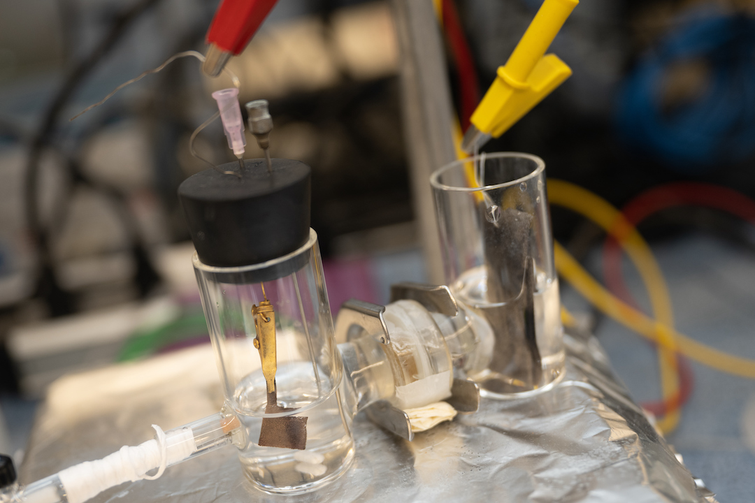 Rice University engineers have designed a catalyst of ruthenium atoms in a copper mesh to extract ammonia and fertilizer from wastewater. The process would also reduce carbon dioxide emissions from traditional industrial production of ammonia. Photo by Jeff Fitlow