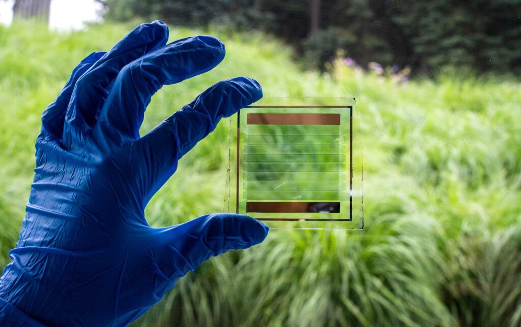 An important step toward bringing transparent solar cells to home