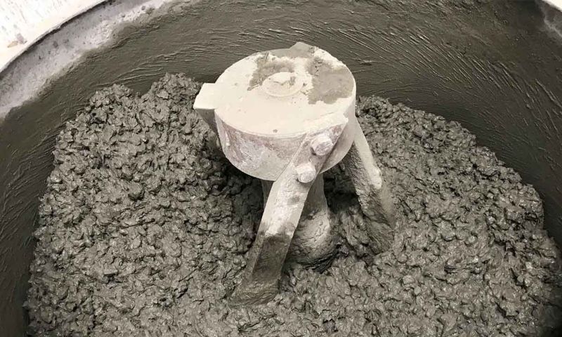 Concrete mixing using recycled tyre rubber particles for the complete replacement of traditional coarse aggregates. Credit: Mohammad Islam, RMIT