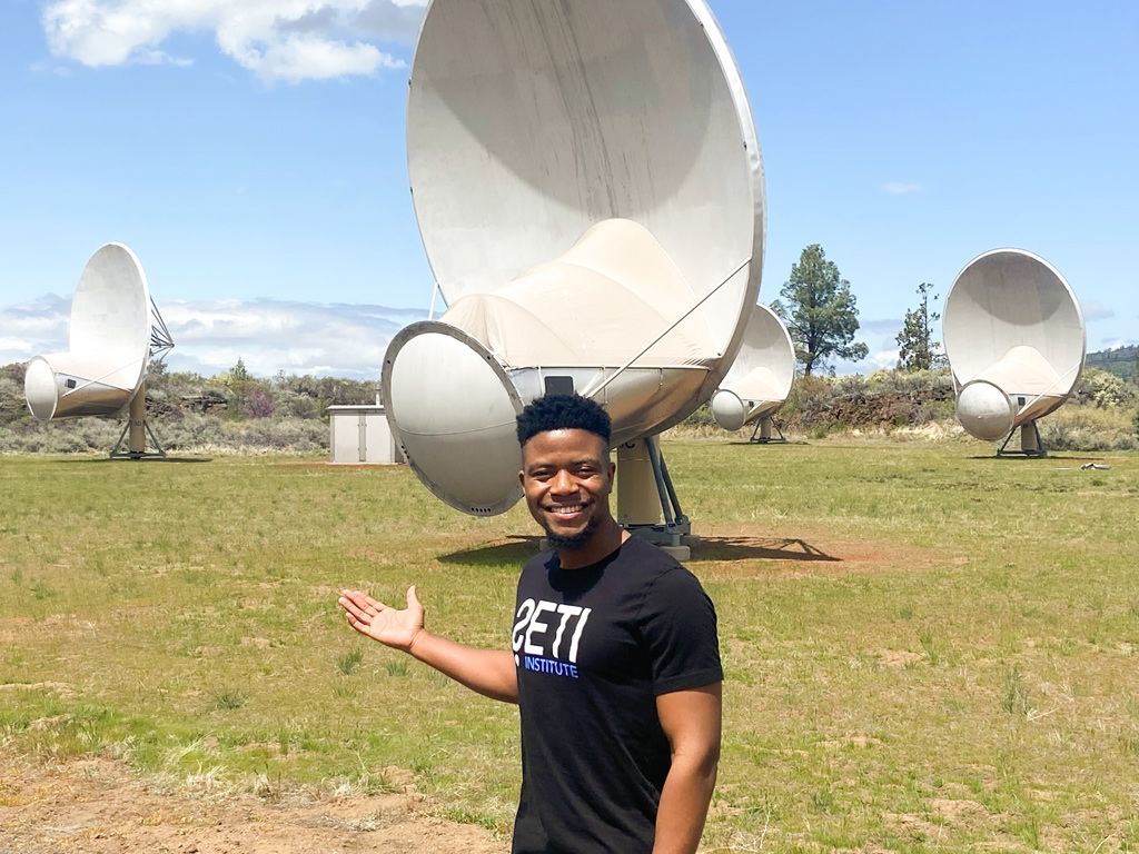Ramiro Saide at the Allen Telescope Array in Hat Creek, California. Image Credit: Ramiro Saide.